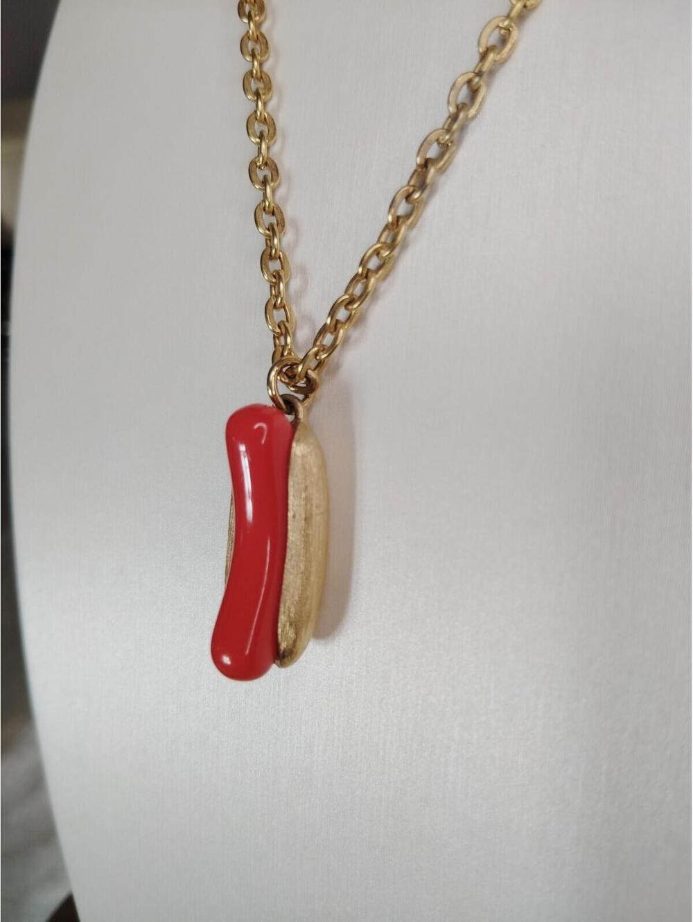 RARE Vintage AVON 1975 Put On The Dog HOT DOG in Bun Pendant Necklace